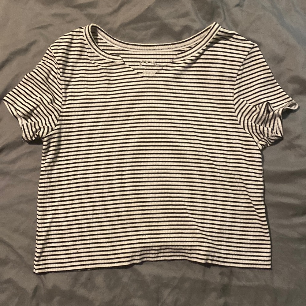 black and white striped cropped shirt